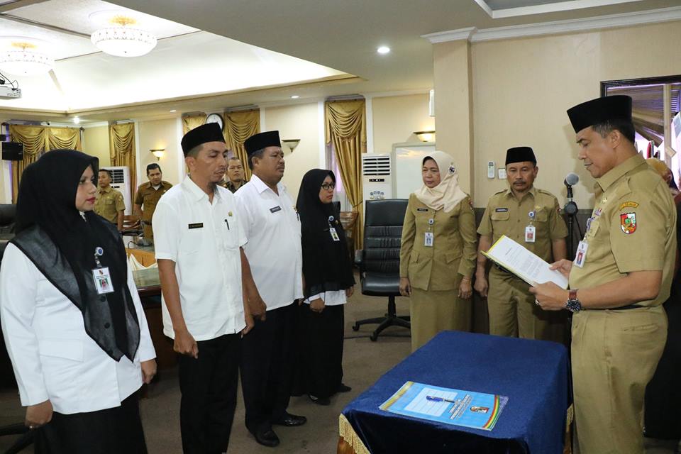 Sekda Pekanbaru Lantik 4 Pejabat Baru